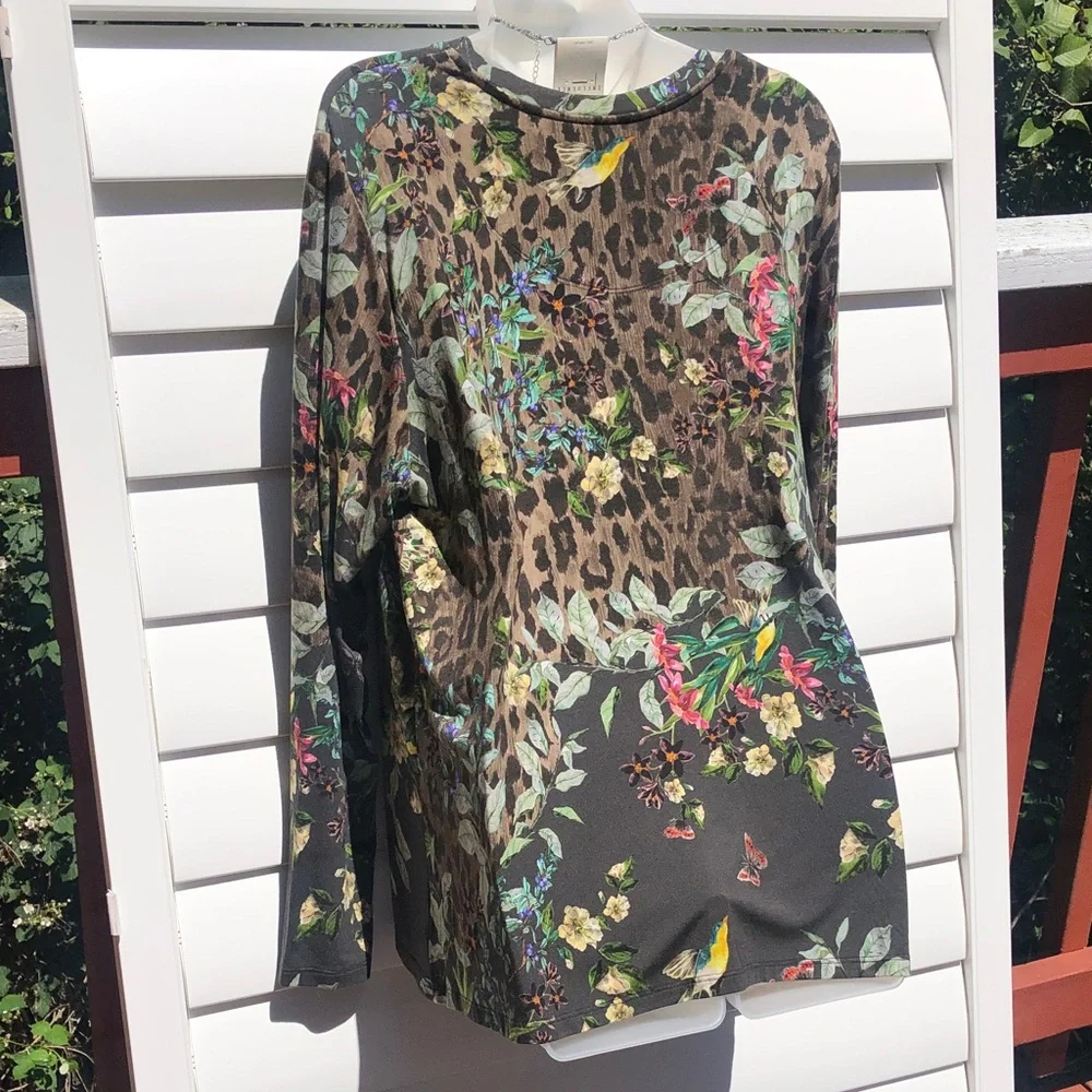 Johnny Was Olive Floral & Leopard Print V-Neck Long Sleeve Top - Picture 8 of 9